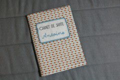 Protège carnet de santé Antoine, mai 2014 Protège carnet de santé Antoine