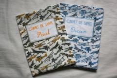 Protège carnets de santé en Liberty Tom's Jet, mai 2014 Protège carnets de santé en Liberty Tom's Jet